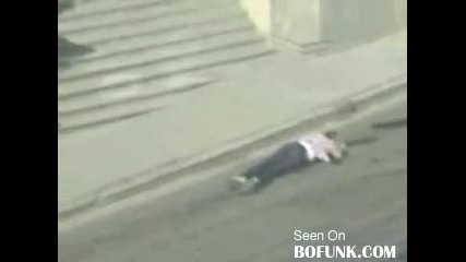 Момче се пребива мн жестоко