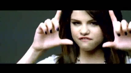 Selena Gomez - Falling Down