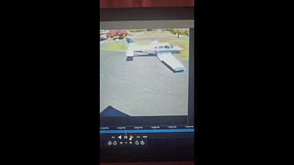 Самолет кацна аварийно на голф игрище в Сакраменто (ВИДЕО)