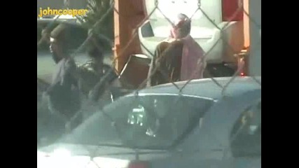 Уникалн0 Tъп и Прост Арабин