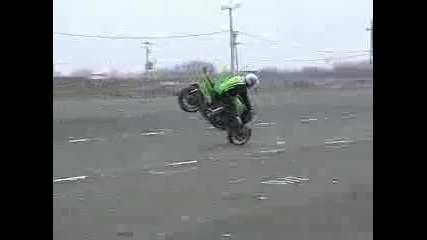 kawasaki z1000 stunt riding