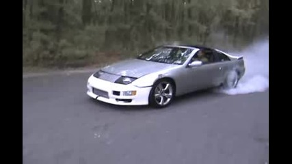 Twin Turbo Nissan 300zx Burnout + Donuts