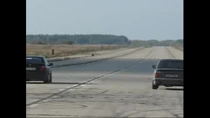 e36 328 vs e30 327