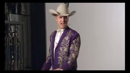Logan Henderson is a Grand Ol' Opera Singer