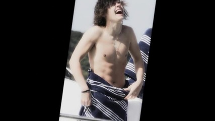 Harry Styles ; Sexy.