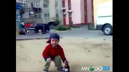 пияно 4 годишно дете