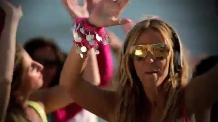 Супер Свежо Хитче !! Loona - Vamos A La Playa (official Video)