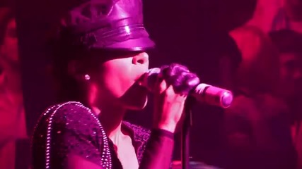 Kelly Rowland Ft. David Guetta - Commander Live 