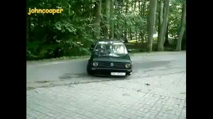 Симпатичен Vw Golf mk2 