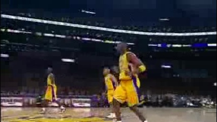 Kobe Bryant Scores 40 points to Lead the Lakers to Victory