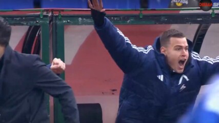 Емоцията на Светослав Вуцов при изравнителния гол на Левски