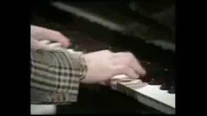 Elton John - Sorry Seems To Be The Hardest Word - 1976