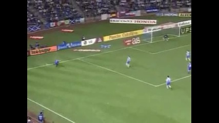 Roberto Carlos goal from the corner line 