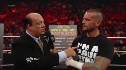 Cm Punk празнува 1 годишнината от спечелването на титлата си.