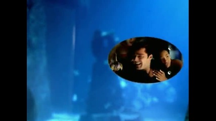 Ricky Martin - She Bangs (spanish)