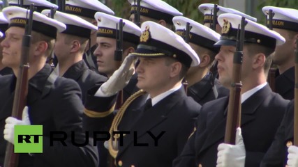 Germany: Merkel welcomes Finnish PM Sipila with full military honours