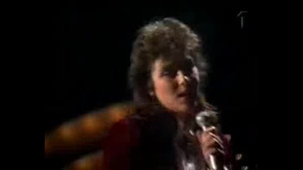 Forever Young - Laura Branigan.
