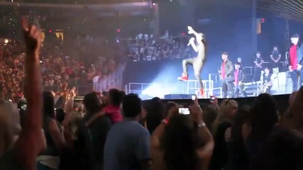 Част от филма на Justin Bieber - Never Say Never!