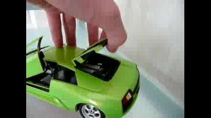 Lamborghini Murcielago 1:18 scale Burago model