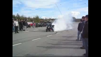 Aprilia Sr50 - Burnout