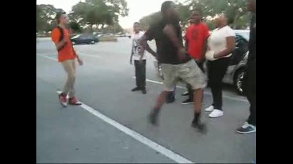 Jerkin Goes Wrong: Rival Jerk Crews In Florida Takes It To Throwing Hands & One Kid Gets Snuffed (th 