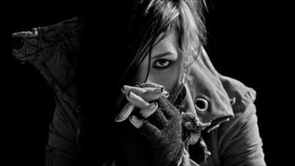 Skylar Grey- Love The Way You Lie