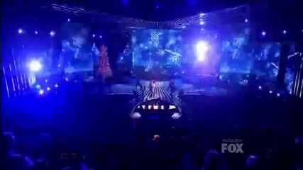 Чудесно изпълнение на " Santa Claus Is Coming To Town " от Джъстин на финала на X- Factor