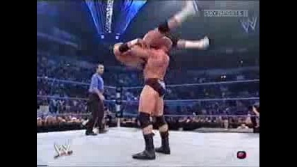 Wwe Smackdown - Brock Lesnar Чупи Вратът На Hardcore Holly