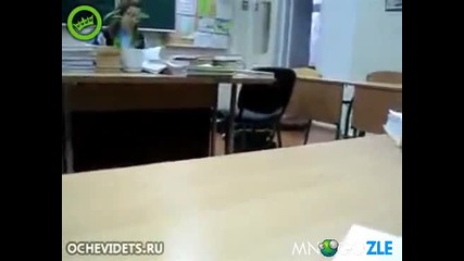 Руски идиот в час
