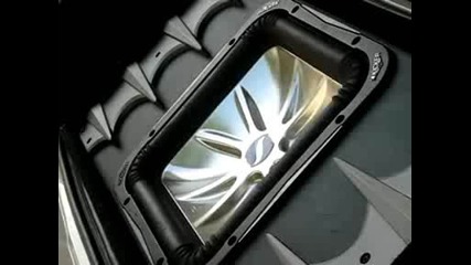 Kicker Subwoofer bass test 09