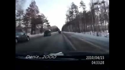 На косъм от челен удар