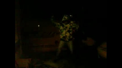 Harlem Shake dance alone