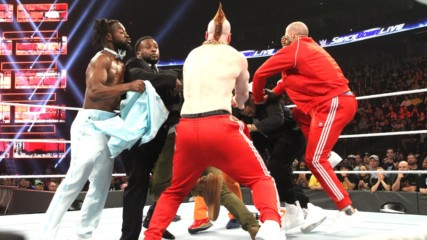 The Usos vs. The Bar - Rap Battle: SmackDown LIVE, Dec. 11, 2018