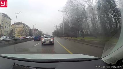 Шофиране в бус лентата