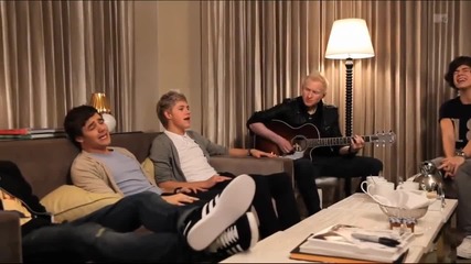 One Direction - What Makes You Beautiful (acoustic)