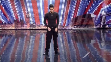 Страхотен танц!!! Britains got Talent Michael Moral