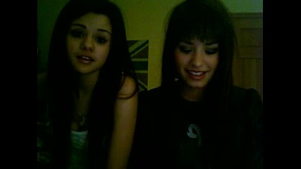 Demi Lovato And Selena Gomez 3 