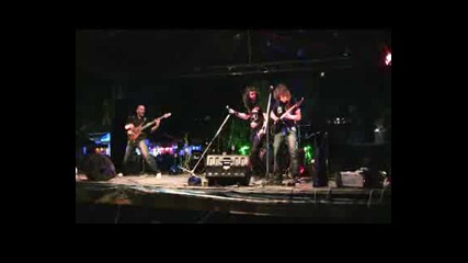 Тома от Music Idol юли 2009г. 9