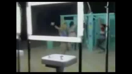 Making of the Video Girlfriend part 2 - Avril Lavigne