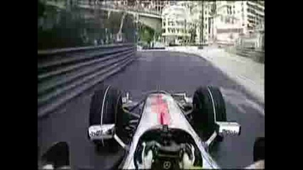 What a looser ?! А наляво,  а надясно.. и бум в средата - Lewis Hamilton