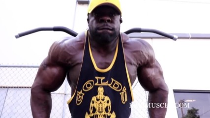 Kali Muscle Chest Workout w 200lb Dumbbell Press Fitness World Film Menejer 2016 Hd