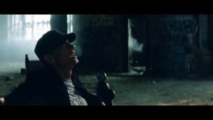 Превод! Eminem - Beautiful (hd)