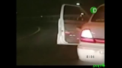 Пиян Шофьор иска да се самоубие Most Shocking Wild Riots 19:11:09 