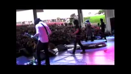 Flyleaf , Flyleaf Feat. Richard Patrick