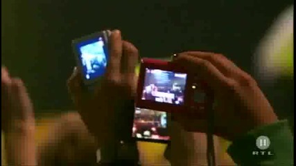 Justin Bieber - Love Me live