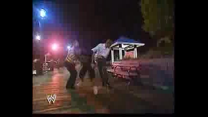 John Cena пребива Edge и го хвърля в морето