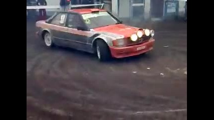 Mercedes 190 drift