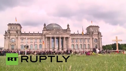 Germany: Ruptly journalist pepper-sprayed covering migrant justice protest