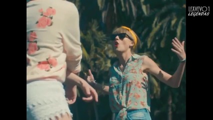 Taylor Swift - 22 (official Music Video)