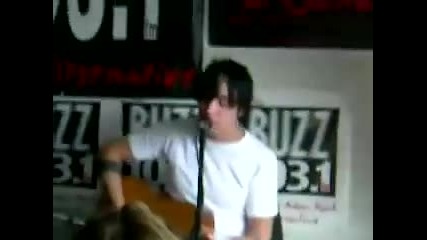Three Days Grace - Pain (live acoustic) 